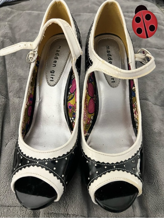 Madden Girl Shoes - Madden Girl Black & White Mary Jane Peep-Toe. size 8.5.  4 inch heel. Vintage
